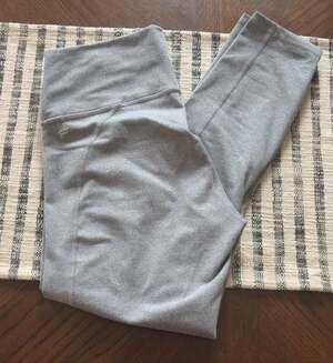 M 7/8 length Fabletics Women's High-Waisted Heather Grey Performance Leggings